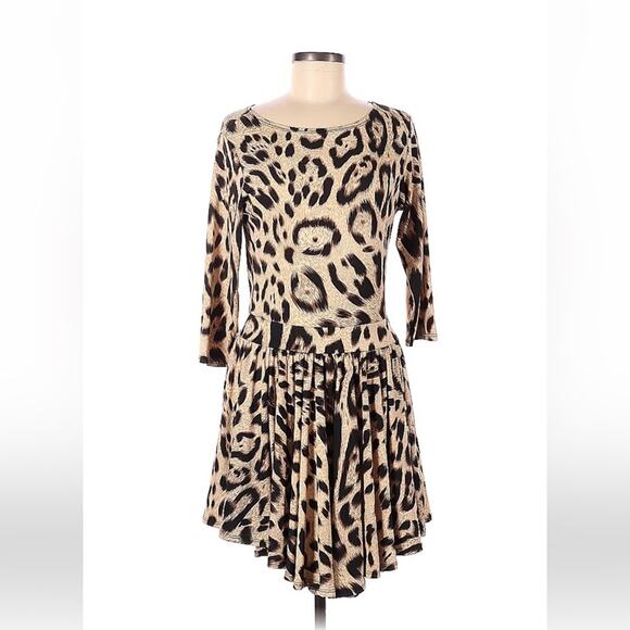 Cleo drop waist asymmetrical hem leopard print dress, size med - Picture 1 of 8